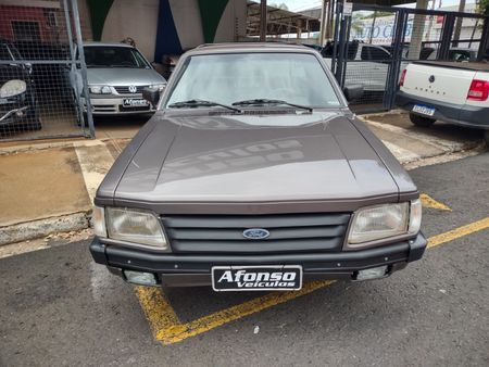 Pampa L 1.6 (Cab Simples)