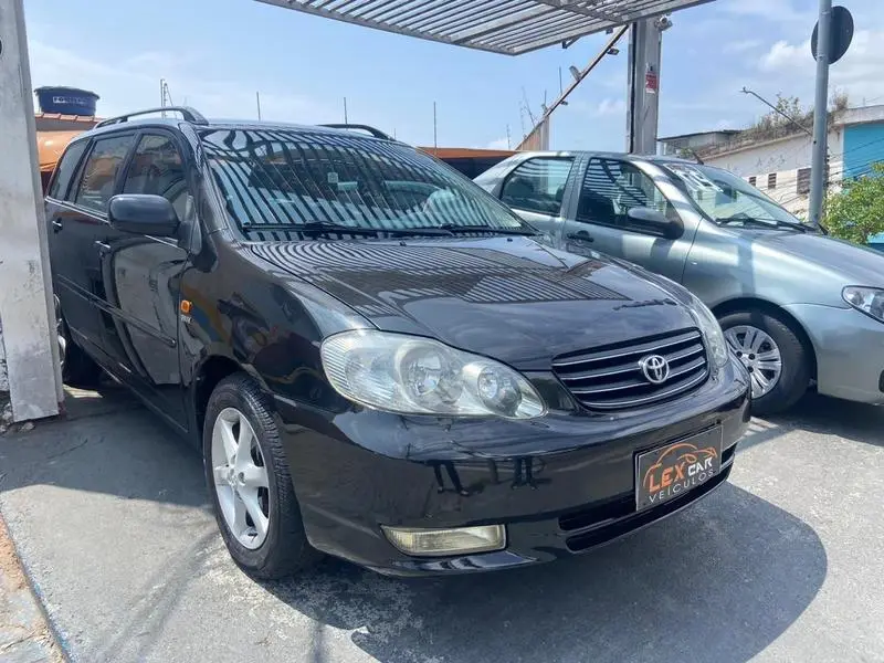 Toyota Corolla Fielder 1.8 16V (aut)