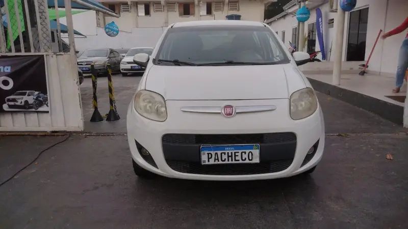Fiat Palio Attractive 1.0 8V (Flex)