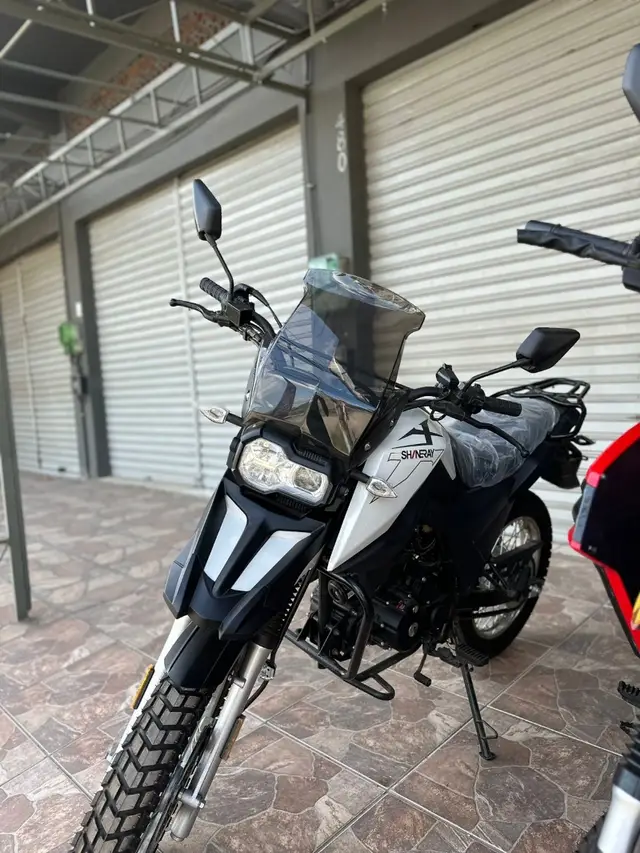 Carro Shineray SHI 175 2024 CBS