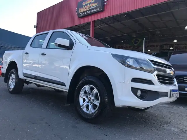 Carro Chevrolet S10 Cabine Dupla 2019 S10 2.5 ECOTEC SIDI Advantage 4x2 (Cabine Dupla)
