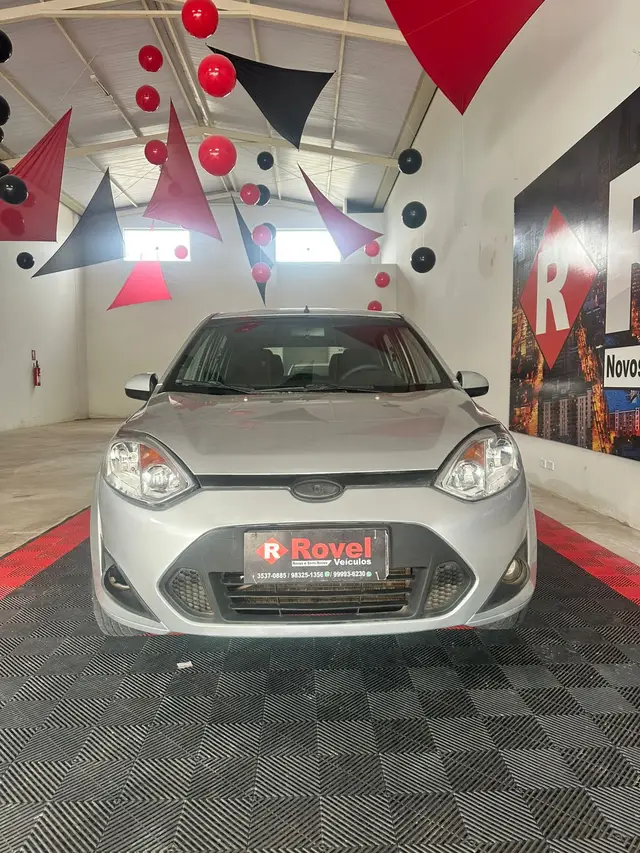 Carro Ford Fiesta Hatch 2013 SE Rocam 1.6 (Flex)