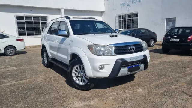 Carro Toyota Hilux SW4 2011 SRV 4x4 3.0 Turbo  (aut)