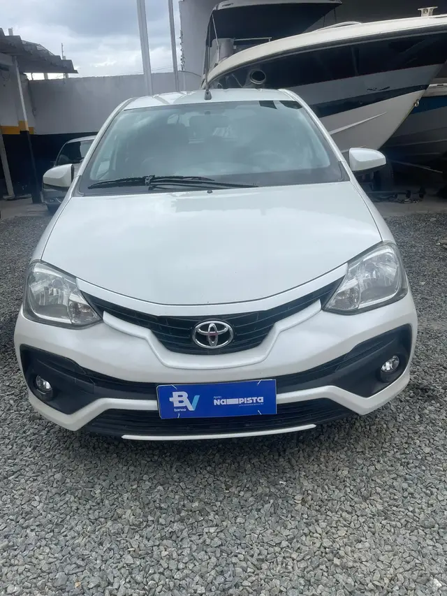 Carro Toyota Etios 2018 XS 1.5 (Flex)