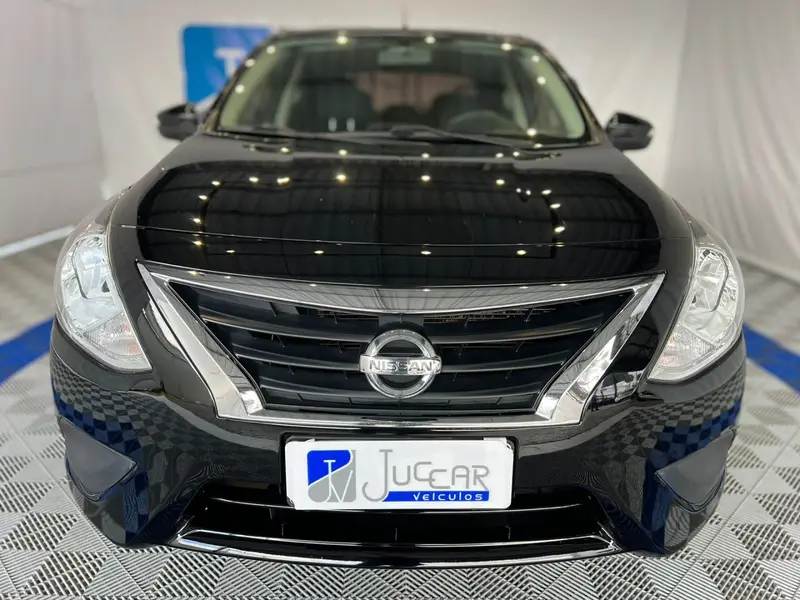 Nissan Versa 1.6 16V SV FlexStart CVT (Flex)