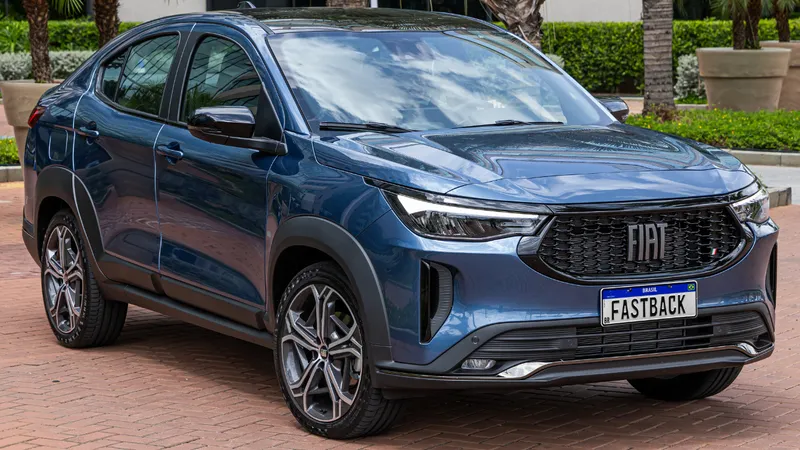 Carros híbridos flex da Fiat abrem horizonte de crescimento da tecnologia no Brasil