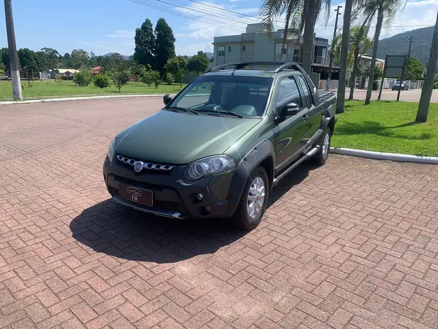 Carro Fiat Strada 2013 Adventure 1.8 16V (Flex) (Cabine Estendida)