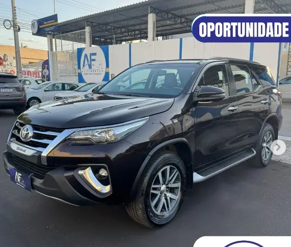 Carro Toyota SW4 2018 2.8 TDI SRX 5L 4x4 (Aut)