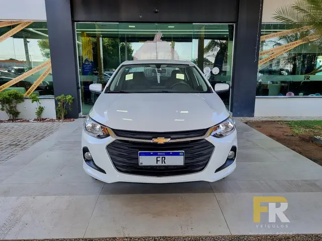 Carro Chevrolet Onix Plus 2025 LT 1.0