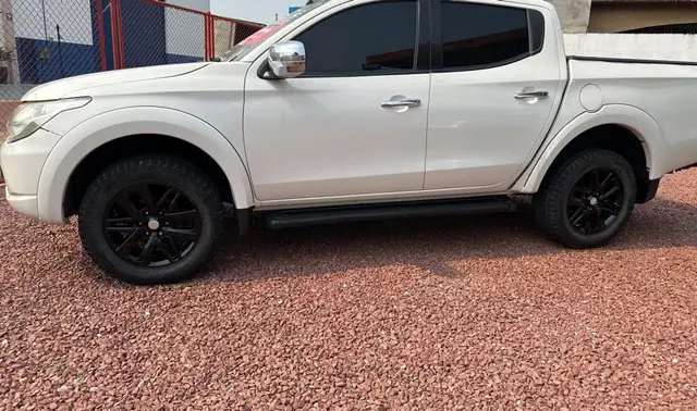 Carro Mitsubishi L200 Triton Sport 2018 Sport 2.4 DID-H HPE 4WD (Aut)