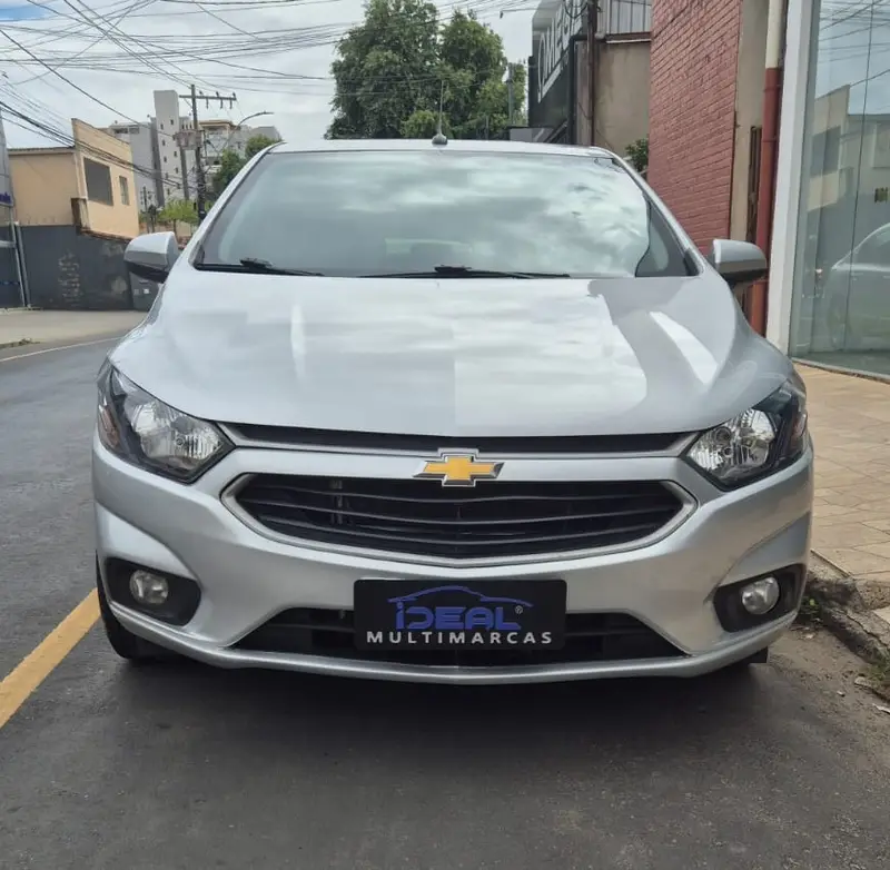 Chevrolet Onix 1.0 LT SPE/4