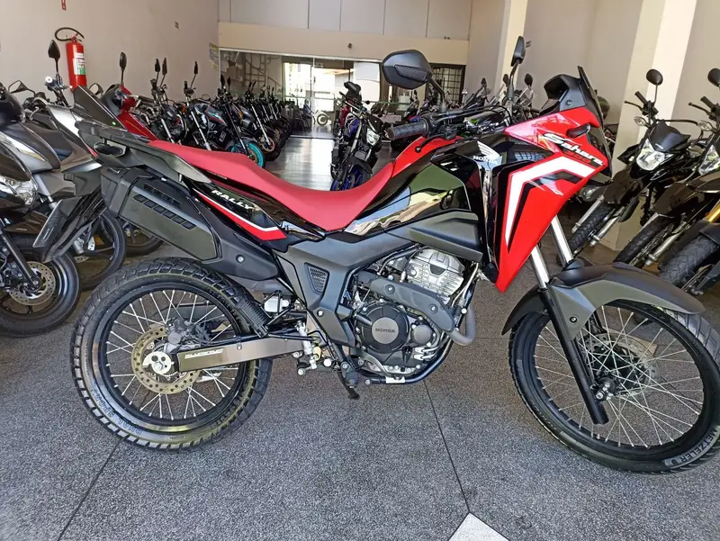 Honda XRE Sahara 300 Rally