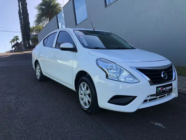 Carro Nissan Versa 2020 1.0 12V (Flex)