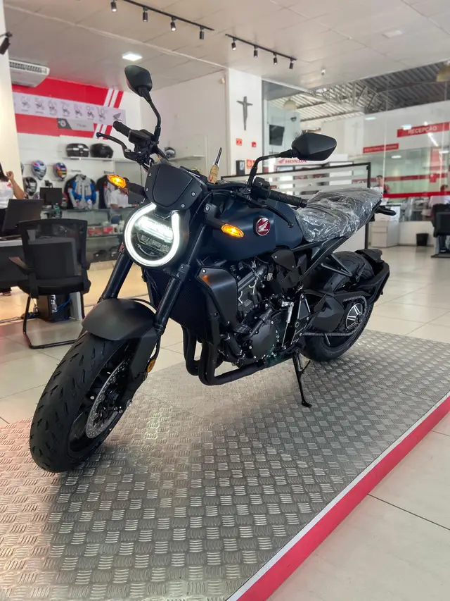 Carro Honda CB 1000R 2024 Black Edition