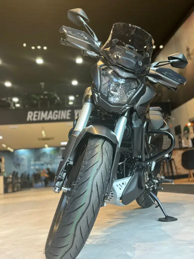 Carro Bajaj Dominar 400 2025 DOMINAR 400