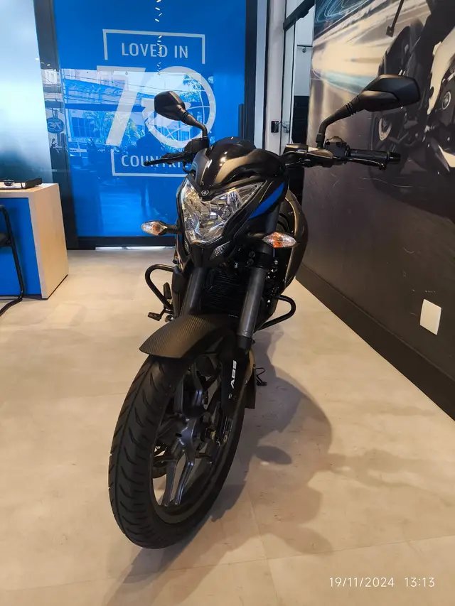 Carro Bajaj Dominar 200 2025 DOMINAR 200