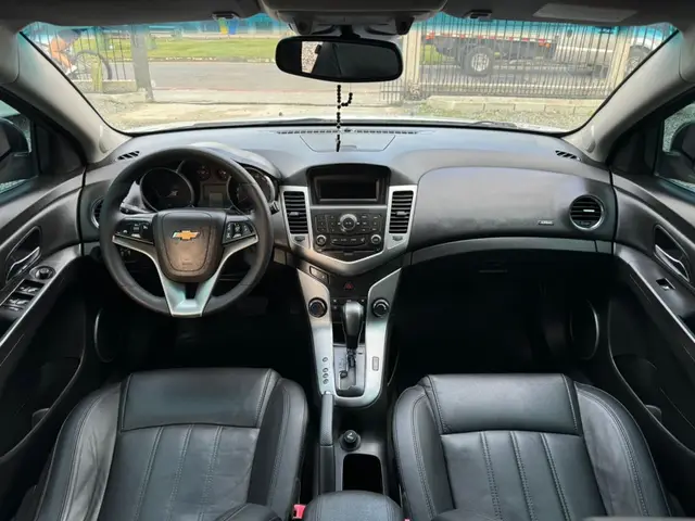 Carro Chevrolet Cruze Sport6 2014 LT 1.8 16V Ecotec (Flex)