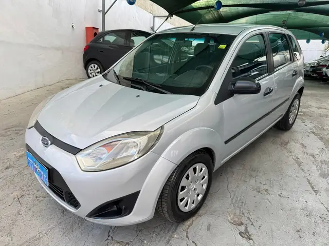 Carro Ford Fiesta Hatch 2011 1.0 (Flex)