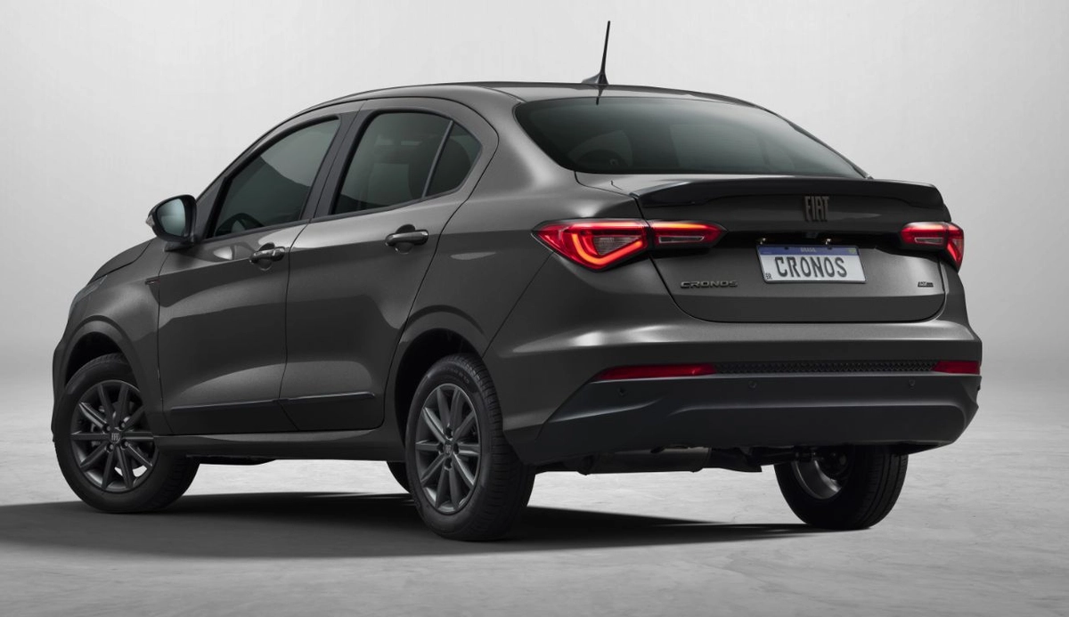 Sedan da Fiat ainda tem um bom consumo de combustível e pacote interessante de itens de série