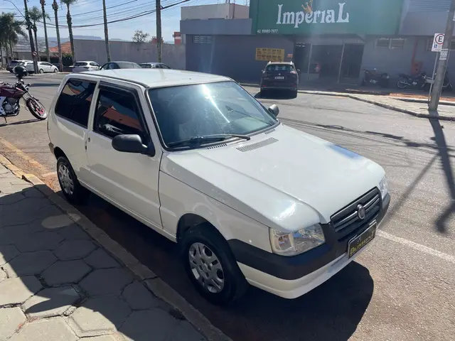 Carro Fiat Uno Mille 2012 Fire Economy 1.0 (Flex) 2p