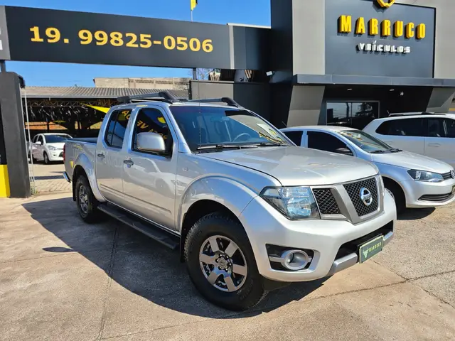 Carro Nissan Frontier 2015 2.5 TD CD 4x4 SV Attack