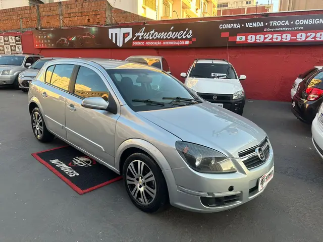 Carro Chevrolet Vectra GT 2010 2.0 8V (Flex)