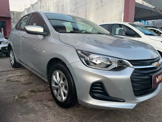Carro Chevrolet Onix 2023 LT 1.0