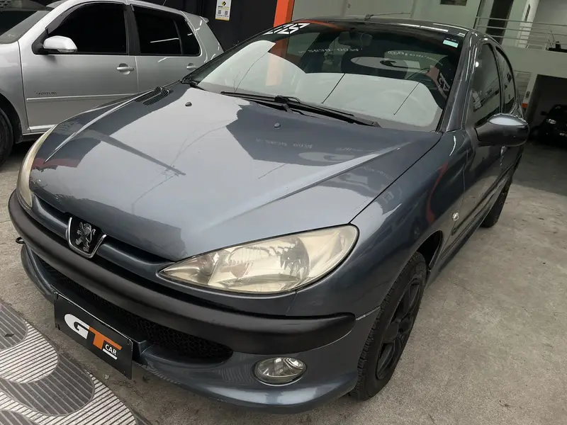 Peugeot 206 Hatch. Presence 1.4 8V (flex) 2p