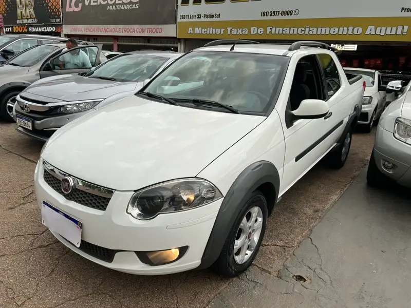 Fiat Strada Trekking 1.6 16V (Flex) (Cabine Dupla)