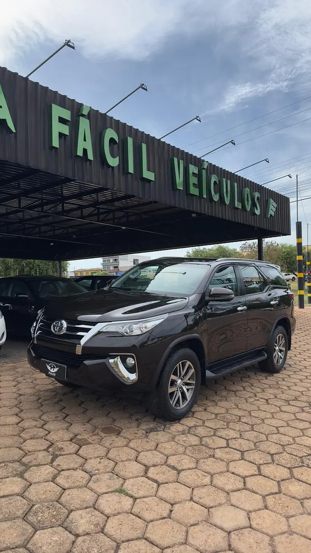Carro Toyota SW4 2020 2.7 SRV 7L 4x2 (Aut) (Flex)
