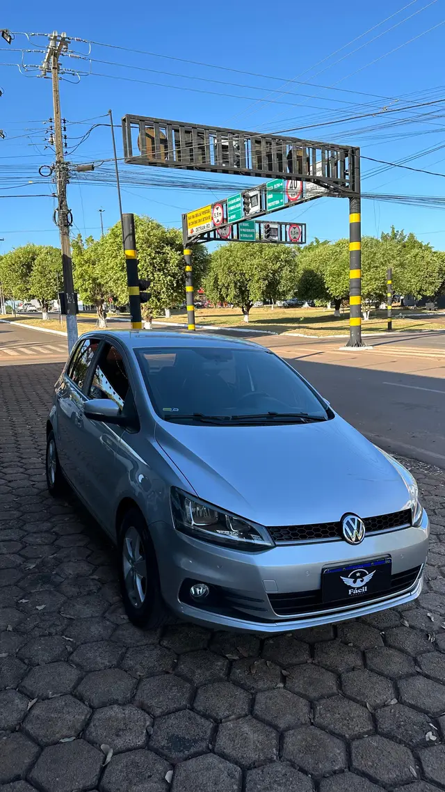Carro Volkswagen Fox 2016 1.6 MSI Rock in Rio (Flex)