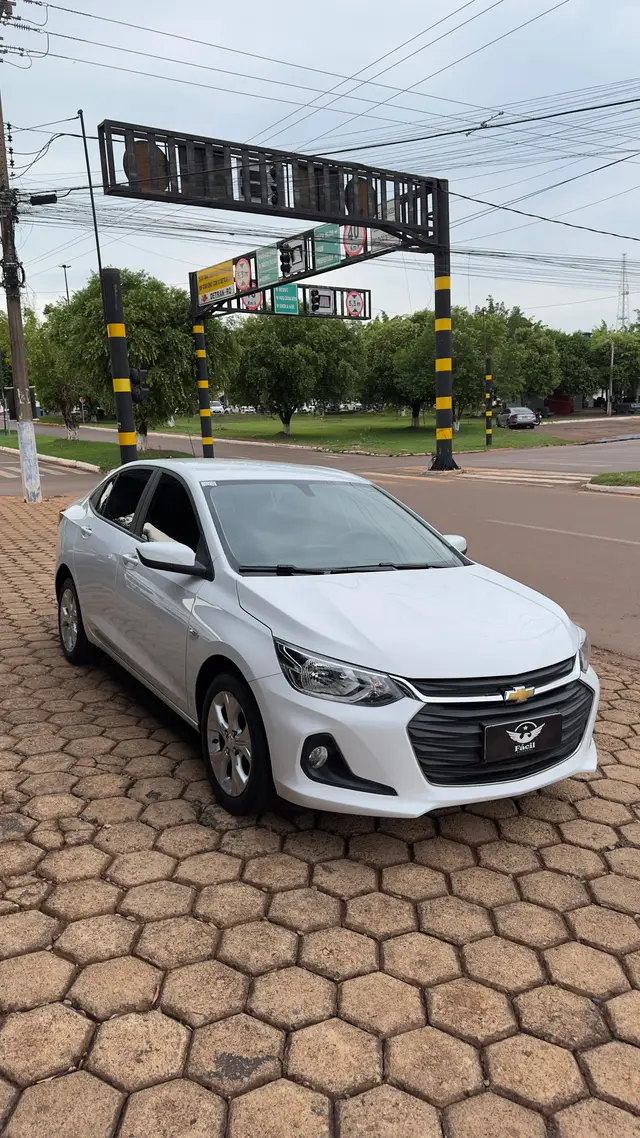 Carro Chevrolet Onix Plus 2023 LTZ 1.0 Turbo