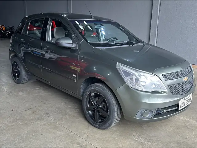 Carro Chevrolet Agile 2011 LTZ 1.4 8V (Flex)