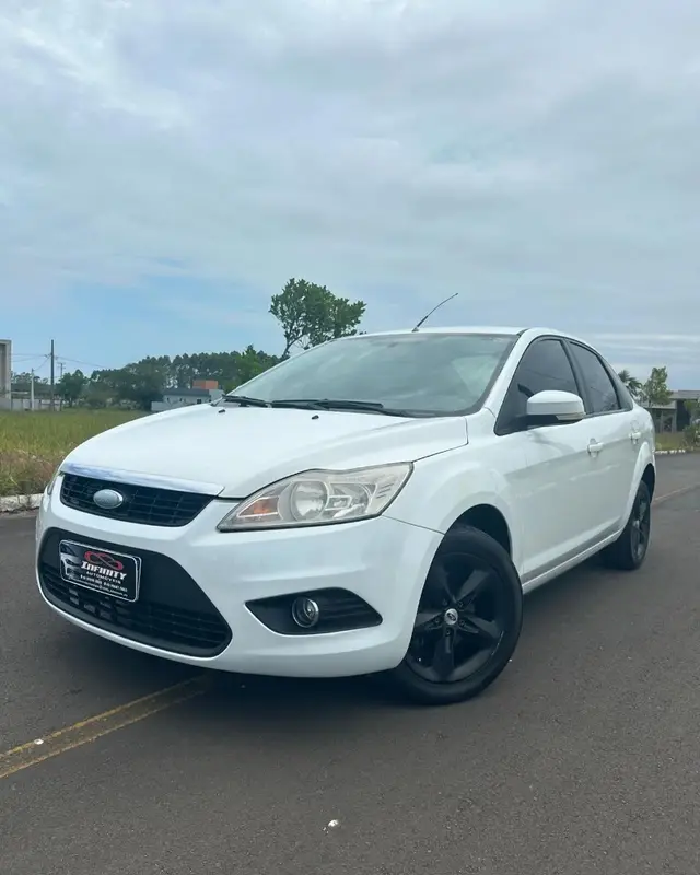 Carro Ford Focus Sedan 2011 GL 1.6 16V (Flex)