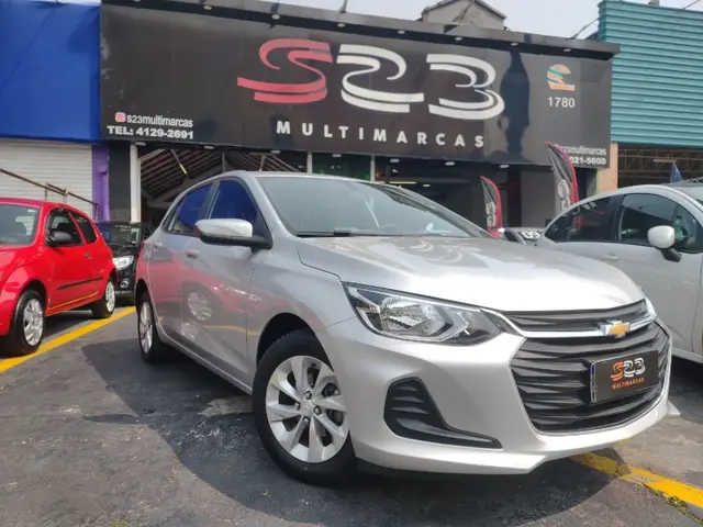 Carro Chevrolet Onix 2023 LT 1.0
