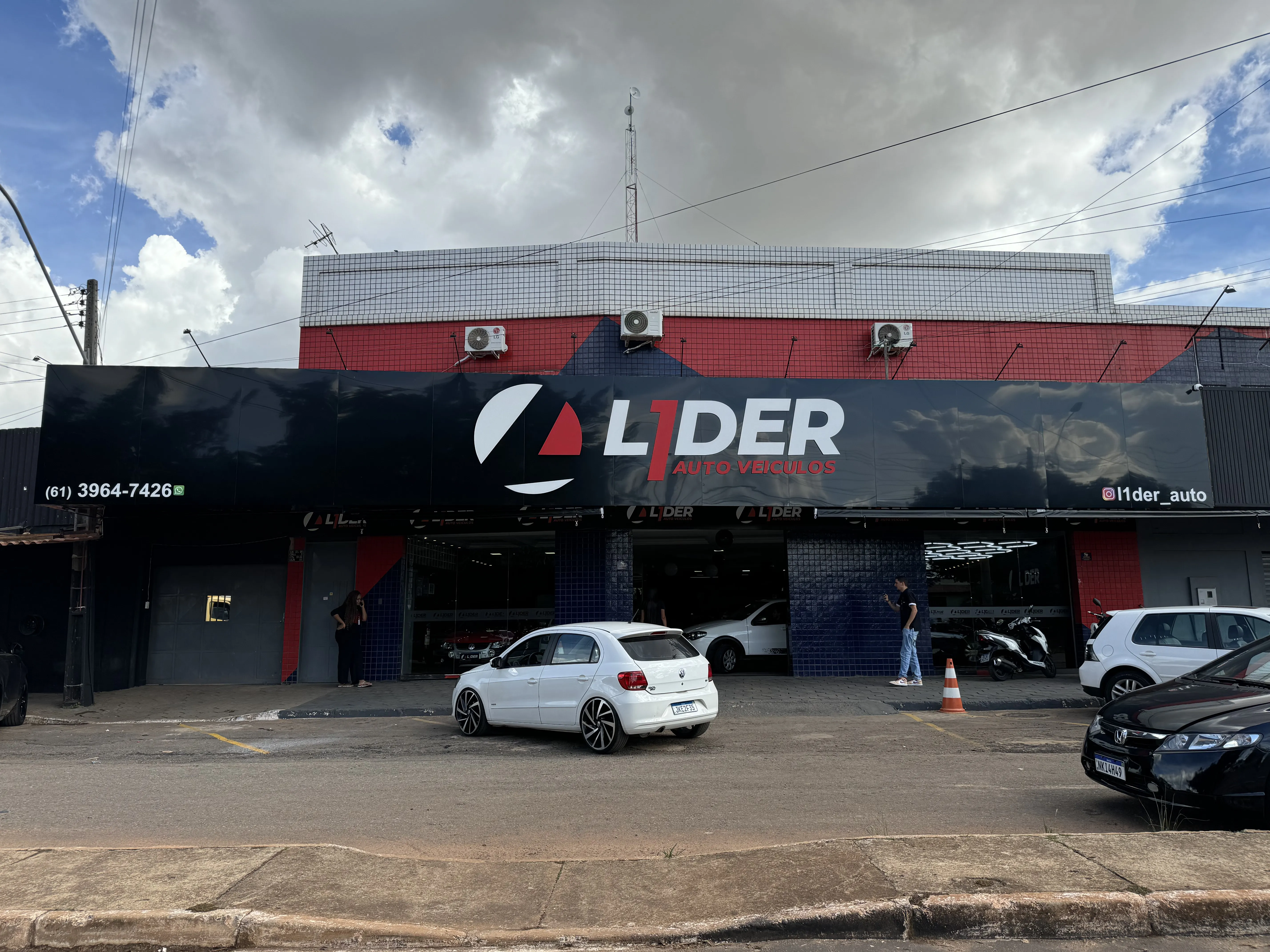 Fachada da loja Veículos à venda em LIDER AUTO VEICULOS - Brasília - DF | Mobiauto