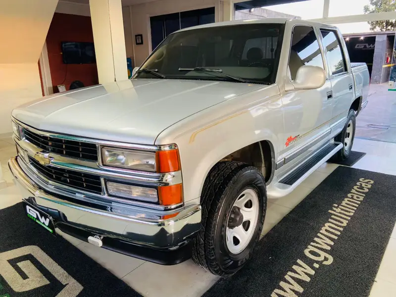 Chevrolet Silverado Pick Up 4.2