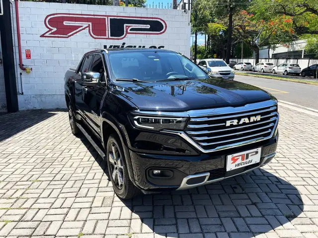 Carro RAM Rampage 2024 Laramie 2.0 Turbo