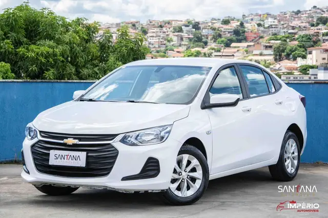 Carro Chevrolet Onix Plus 2023 LT 1.0