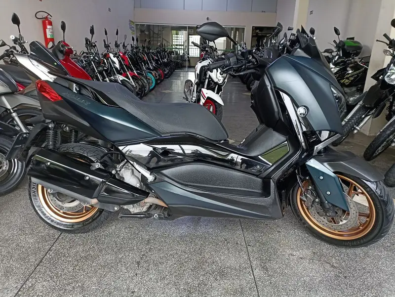 Yamaha XMax ABS