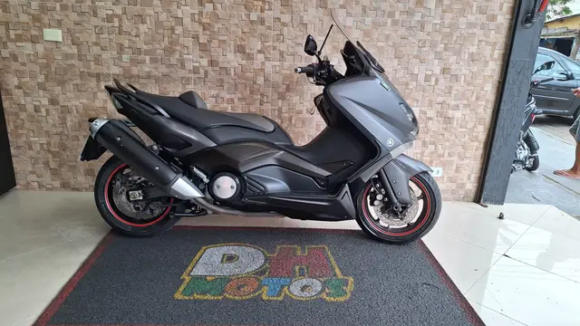 Moto Yamaha Tmax 2014 530