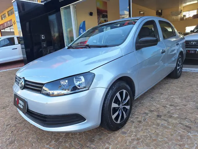 Carro Volkswagen Voyage 2015 1.0 TEC City (Flex)