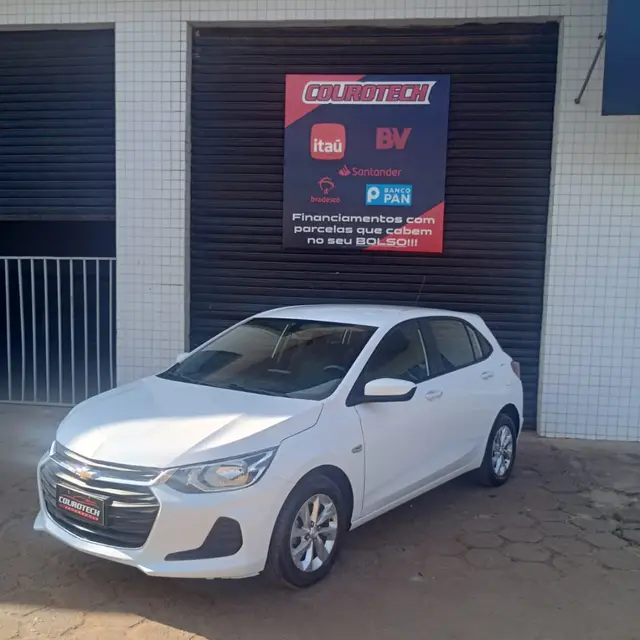 Carro Chevrolet Onix 2023 LT 1.0