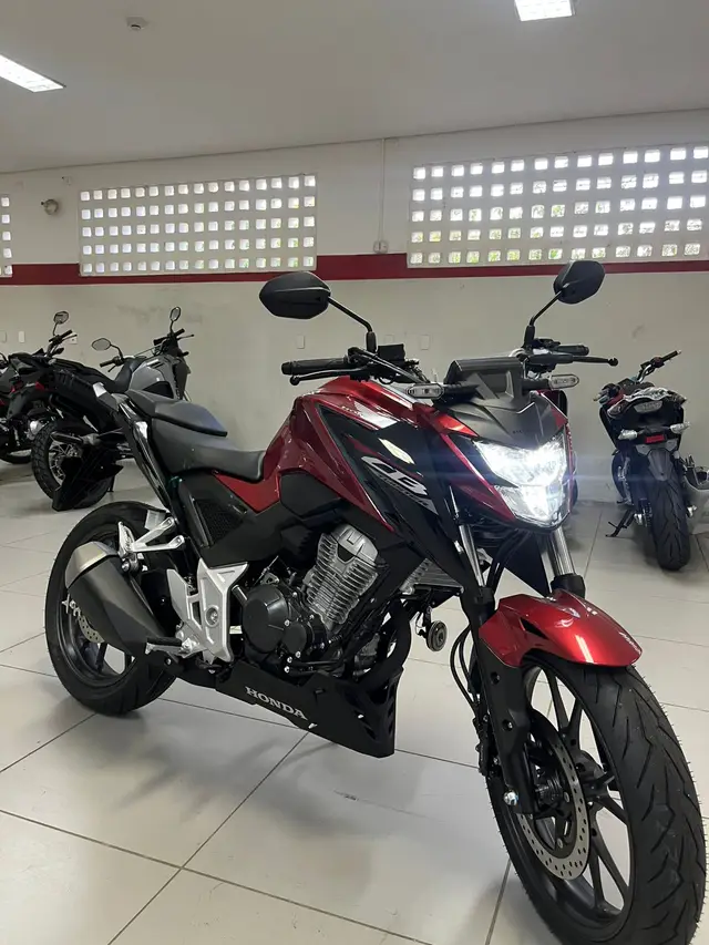 Moto Honda CB 300F Twister 2025 (CBS)