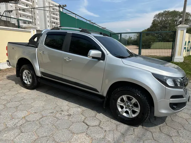 Carro Chevrolet S10 Cabine Dupla 2017 S10 2.8 CTDI LT 4WD (Cabine Dupla)
