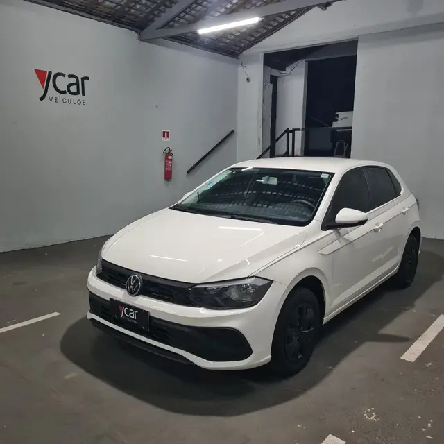 Carro Volkswagen Polo 2023 Track 1.0 Flex 12V 5p