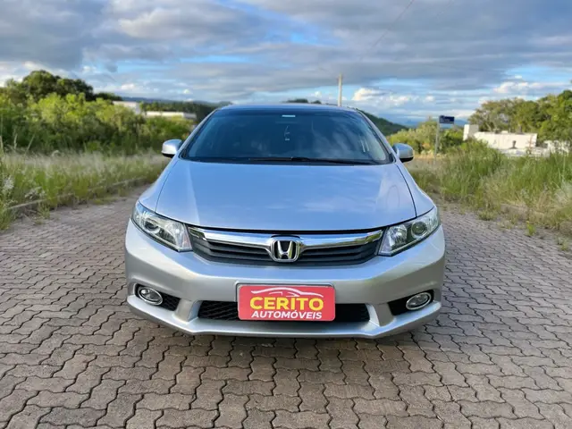 Carro Honda Civic 2013 New  LXS 1.8 16V i-VTEC (Flex)