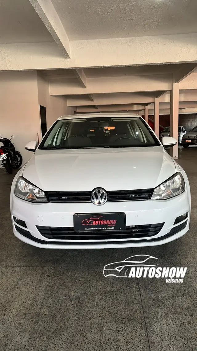 Carro Volkswagen Golf 2016 Comfortline 1.6 MSI (Aut) (Flex)