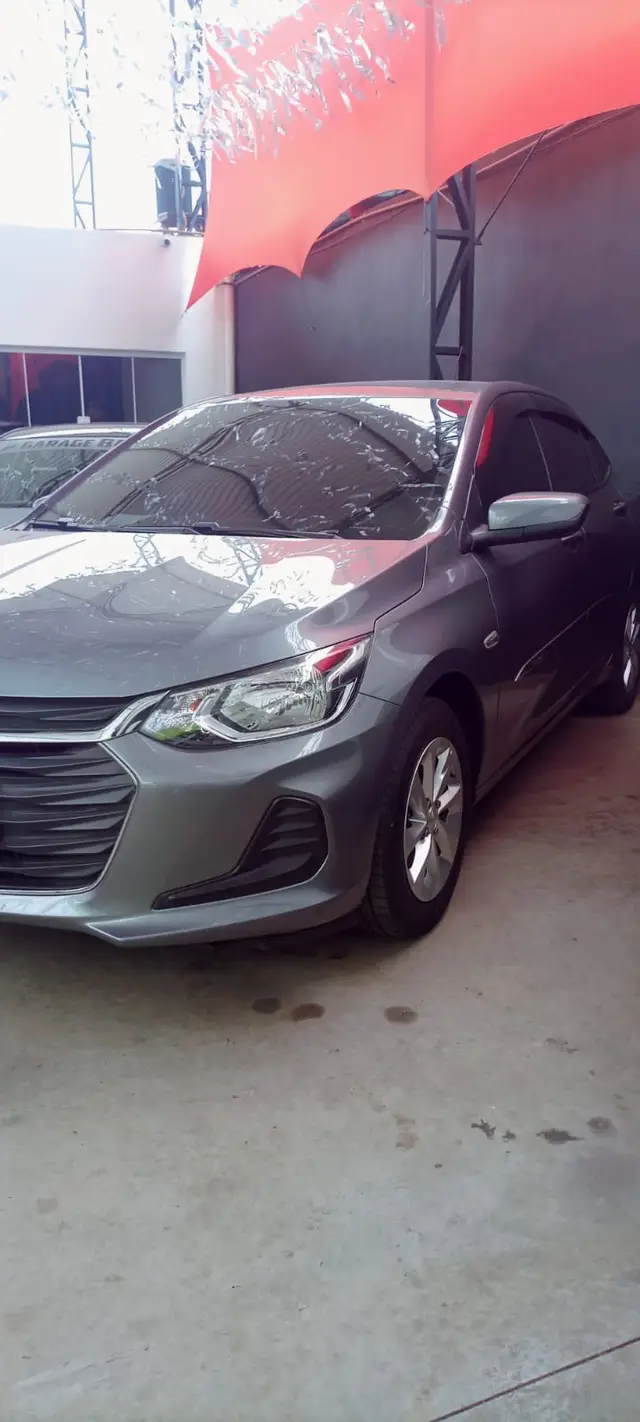 Carro Chevrolet Onix Plus 2023 LT 1.0