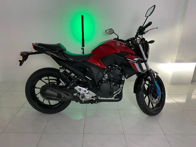 Carro Yamaha Fazer FZ15 2024 ABS